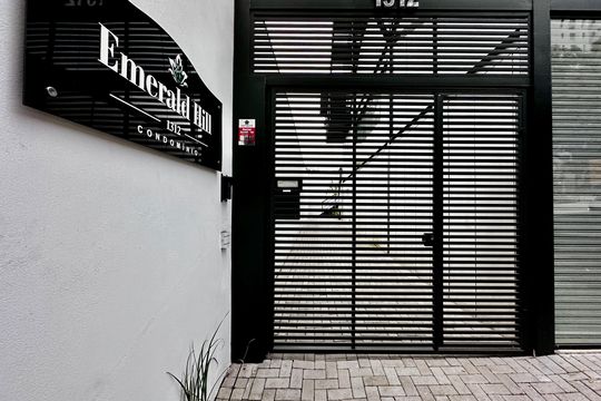 Fachada de kitnet/studio para alugar com 1 quarto, 50m² em Santo Amaro, São Paulo