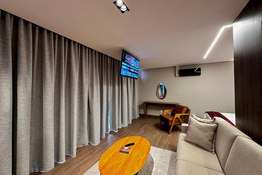 Sala  de kitnet/studio para alugar com 1 quarto, 50m² em Santo Amaro, São Paulo