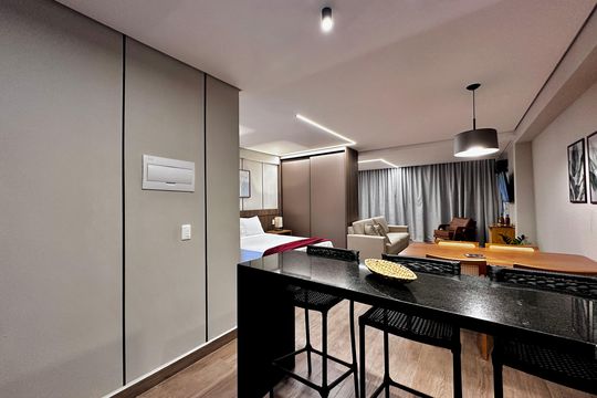 Cozinha de apartamento para alugar com 1 quarto, 50m² em Santo Amaro, São Paulo