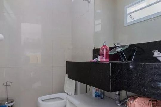 Casa à venda com 3 quartos, 255m² em Vila Vilma, Santo André