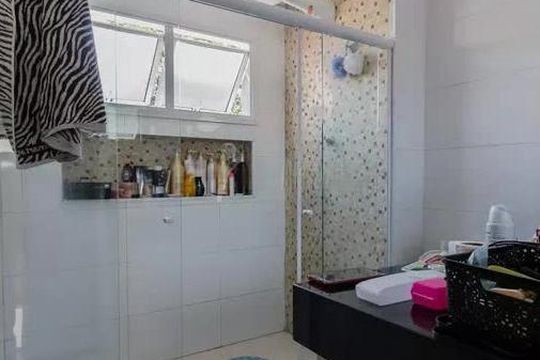 Casa à venda com 3 quartos, 255m² em Vila Vilma, Santo André