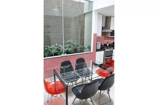 Casa à venda com 3 quartos, 224m² em Vila Floresta, Santo André