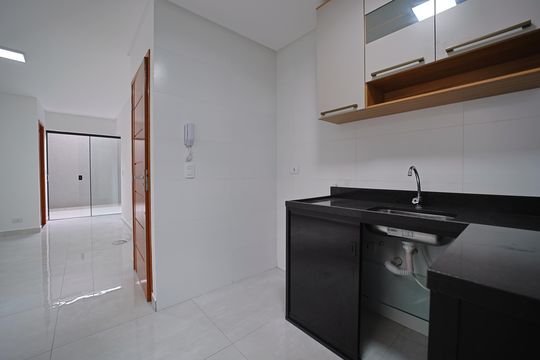 Cozinha de casa de condomínio para alugar com 2 quartos, 95m² em Penha de França, São Paulo