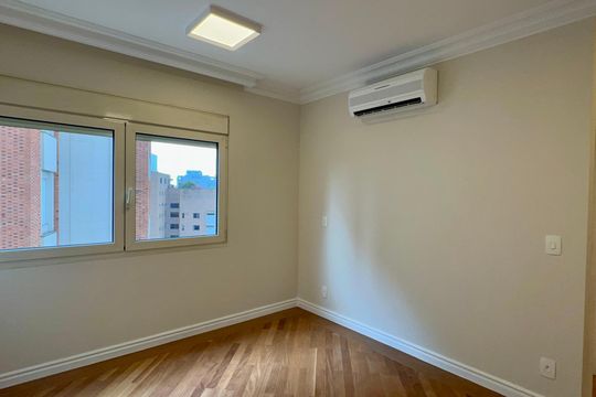 Suíte 2 de apartamento à venda com 3 quartos, 280m² em Jardim Paulistano, São Paulo
