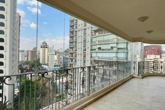 Varanda da Sala 1 de apartamento à venda com 3 quartos, 280m² em Jardim Paulistano, São Paulo