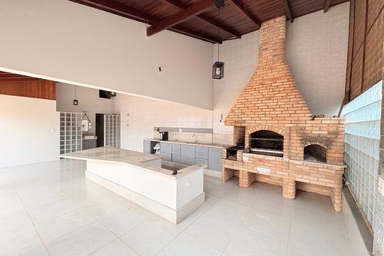 Quintal com Churrasqueira de casa de condomínio à venda com 5 quartos, 1000m² em Chácara Malota, Jundiaí