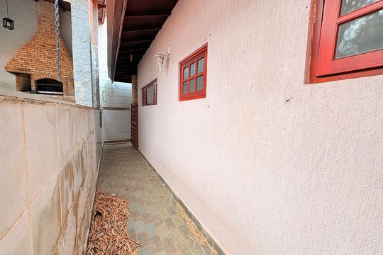 Área de Serviço externa de casa de condomínio à venda com 5 quartos, 1000m² em Chácara Malota, Jundiaí