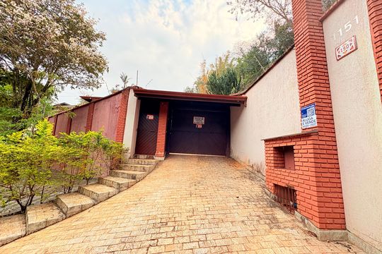 Fachada de casa de condomínio à venda com 5 quartos, 1000m² em Chácara Malota, Jundiaí