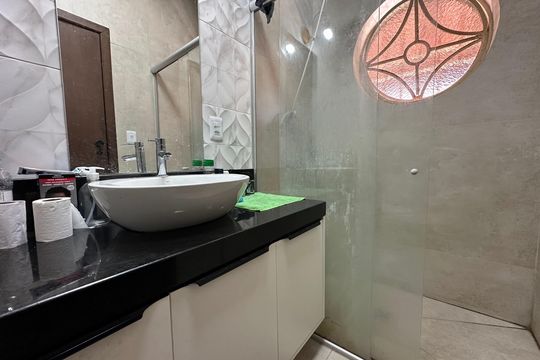 Casa à venda com 4 quartos, 360m² em Alto Caiçaras, Belo Horizonte
