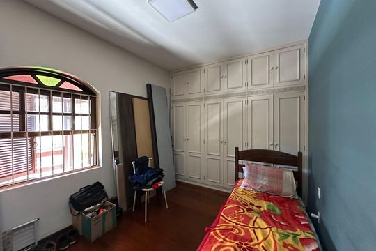 Casa à venda com 4 quartos, 360m² em Alto Caiçaras, Belo Horizonte