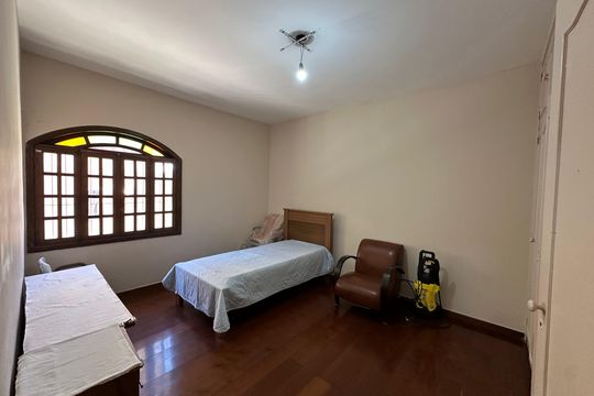 Casa à venda com 4 quartos, 360m² em Alto Caiçaras, Belo Horizonte