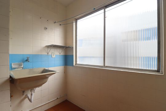 Área de Serviço de apartamento para alugar com 2 quartos, 64m² em Jardim Alzira Franco, Santo André