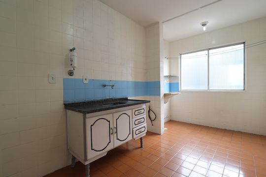 Cozinha de apartamento para alugar com 2 quartos, 64m² em Jardim Alzira Franco, Santo André