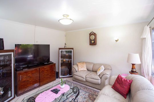 Sala de TV de casa à venda com 4 quartos, 282m² em Centro, Diadema