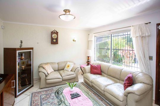 Casa à venda com 4 quartos, 282m² em Centro, Diadema