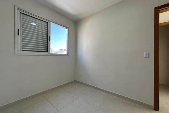 Apartamento à venda com 2 quartos, 86m² em Morro do Confisco, Contagem