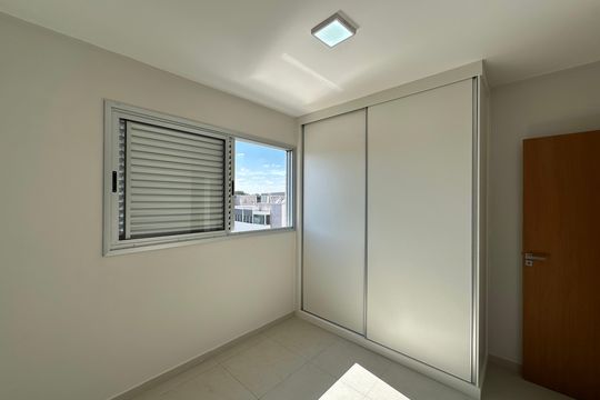 Apartamento à venda com 2 quartos, 86m² em Morro do Confisco, Contagem