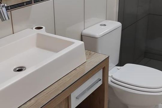 Banheiro de casa para alugar com 3 quartos, 1100m² em Rondônia, Novo Hamburgo