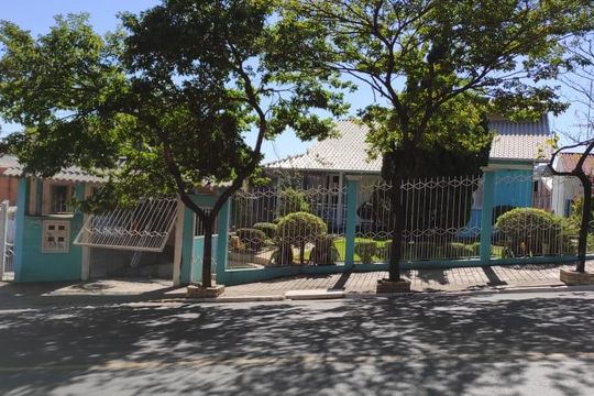 Casa para alugar com 3 quartos, 1100m² em Rondônia, Novo Hamburgo