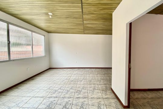 Sala segundo andar de casa para alugar com 3 quartos, 150m² em Botafogo, Rio de Janeiro