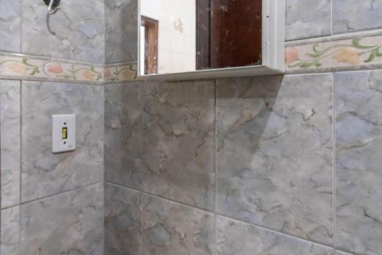 Banheiro  de casa para alugar com 2 quartos, 45m² em Parque Continental Ii, Guarulhos