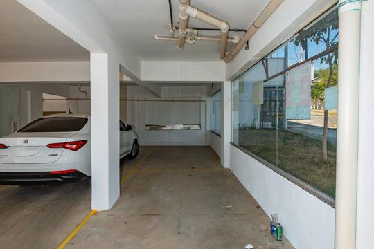 Garagem de apartamento à venda com 2 quartos, 102m² em Estrela do Oriente, Belo Horizonte