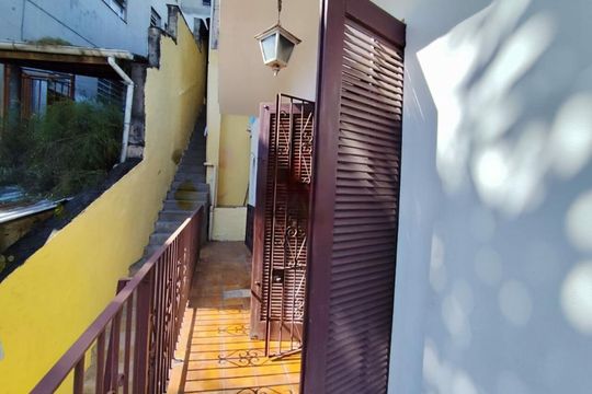 Casa à venda com 3 quartos, 200m² em Jardim Bonfiglioli, São Paulo