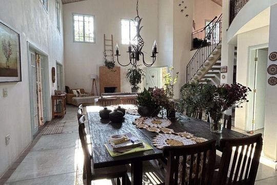 Casa à venda com 3 quartos, 300m² em Cidade São Francisco, São Paulo
