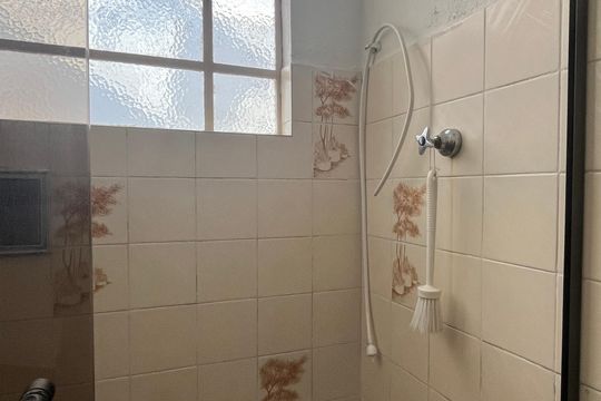Banheiro de casa à venda com 2 quartos, 80m² em Jardim Guanabara, Campinas