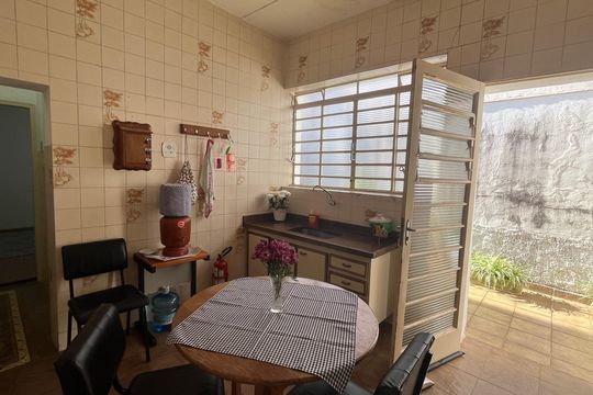 Cozinha de casa à venda com 2 quartos, 80m² em Jardim Guanabara, Campinas