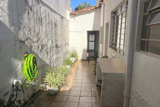Área Externa de casa à venda com 2 quartos, 80m² em Jardim Guanabara, Campinas