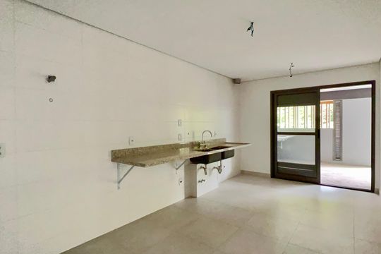 Cozinha de apartamento à venda com 4 quartos, 277m² em Sumaré, São Paulo