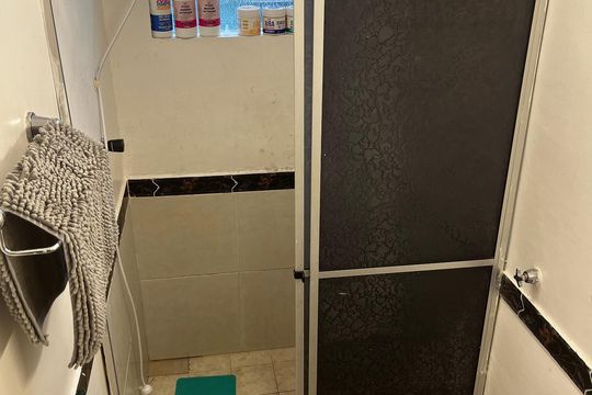 Banheiro de apartamento à venda com 2 quartos, 96m² em Centro Histórico, Porto Alegre