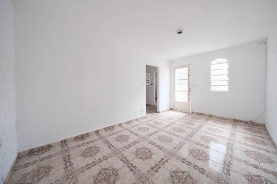Casa para alugar com 1 quarto, 70m² em Vila Uniao (zona Leste), São Paulo