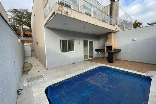 Piscina de casa de condomínio para alugar com 3 quartos, 159m² em Jardim Rebelato, Cotia