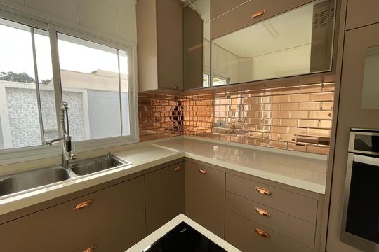 Cozinha de casa de condomínio para alugar com 3 quartos, 159m² em Jardim Rebelato, Cotia
