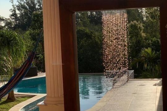 Casa à venda com 4 quartos, 330m² em Swiss Park, Campinas
