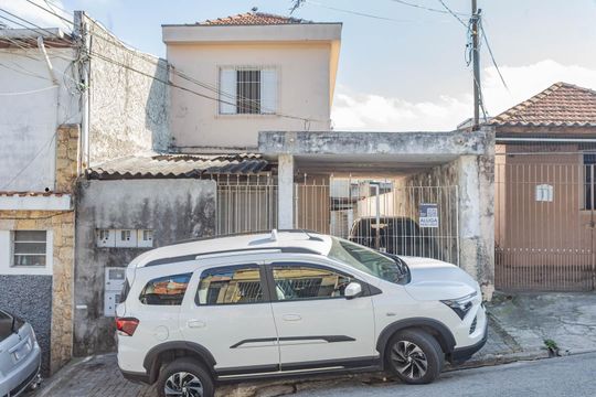 Fachada de casa à venda com 3 quartos, 160m² em Vila Brasilina, São Paulo