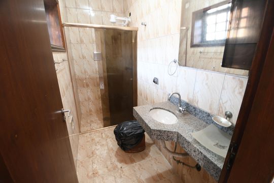 Banheiro da Suíte de casa à venda com 3 quartos, 280m² em Jardim Santa Genebra, Campinas