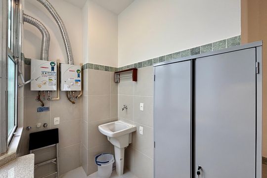 Cozinha/área de serviço de apartamento à venda com 2 quartos, 70m² em Copacabana, Rio de Janeiro