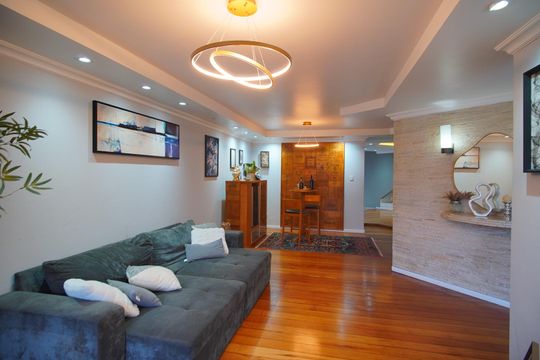 Casa à venda com 5 quartos, 1216m² em Três Figueiras, Porto Alegre