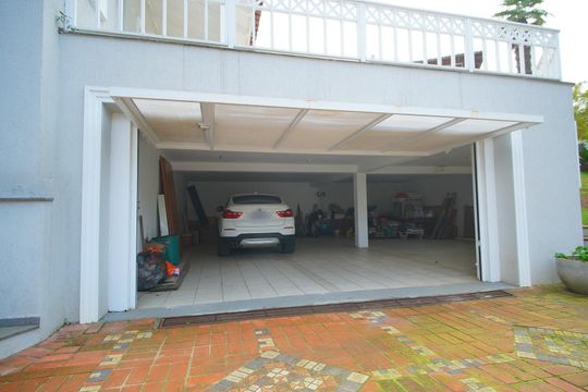 Garagem de casa à venda com 5 quartos, 1216m² em Três Figueiras, Porto Alegre