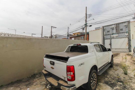Garagem de casa para alugar com 1 quarto, 125m² em Vila Olinda, São Paulo