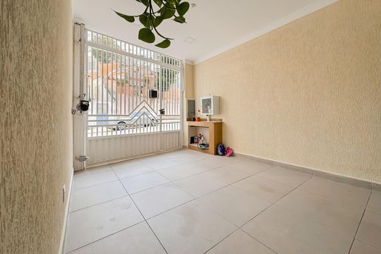 Garagem de casa à venda com 3 quartos, 153m² em Jardim da Gloria, São Paulo