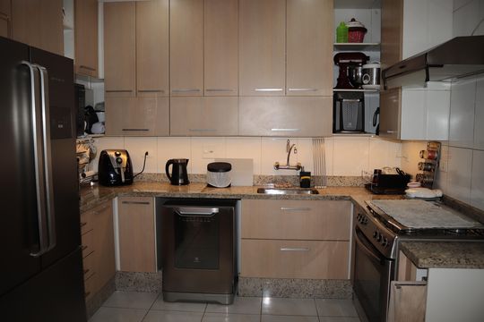 Cozinha de apartamento à venda com 3 quartos, 180m² em Santa Cecilia, São Paulo