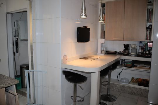 Cozinha de apartamento à venda com 3 quartos, 180m² em Santa Cecilia, São Paulo