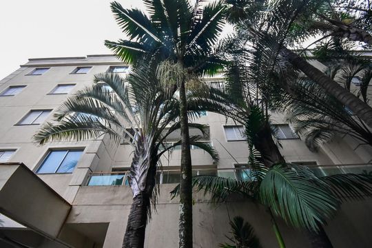 Fachada de apartamento à venda com 2 quartos, 58m² em Paraisópolis, São Paulo
