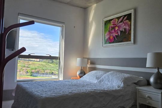 Quarto de apartamento à venda com 1 quarto, 70m² em Petrópolis, Porto Alegre