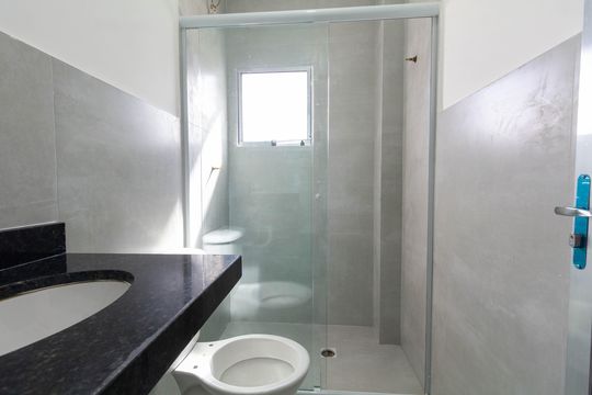 Banheiro de kitnet/studio para alugar com 1 quarto, 39m² em Jardim Belem, São Paulo