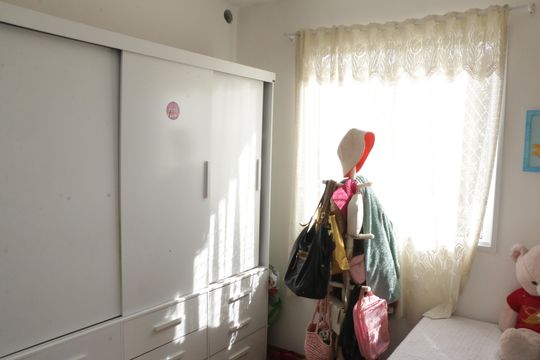 Quarto 2 de apartamento para alugar com 2 quartos, 47m² em Vila Bandeirantes, Nova Iguaçu